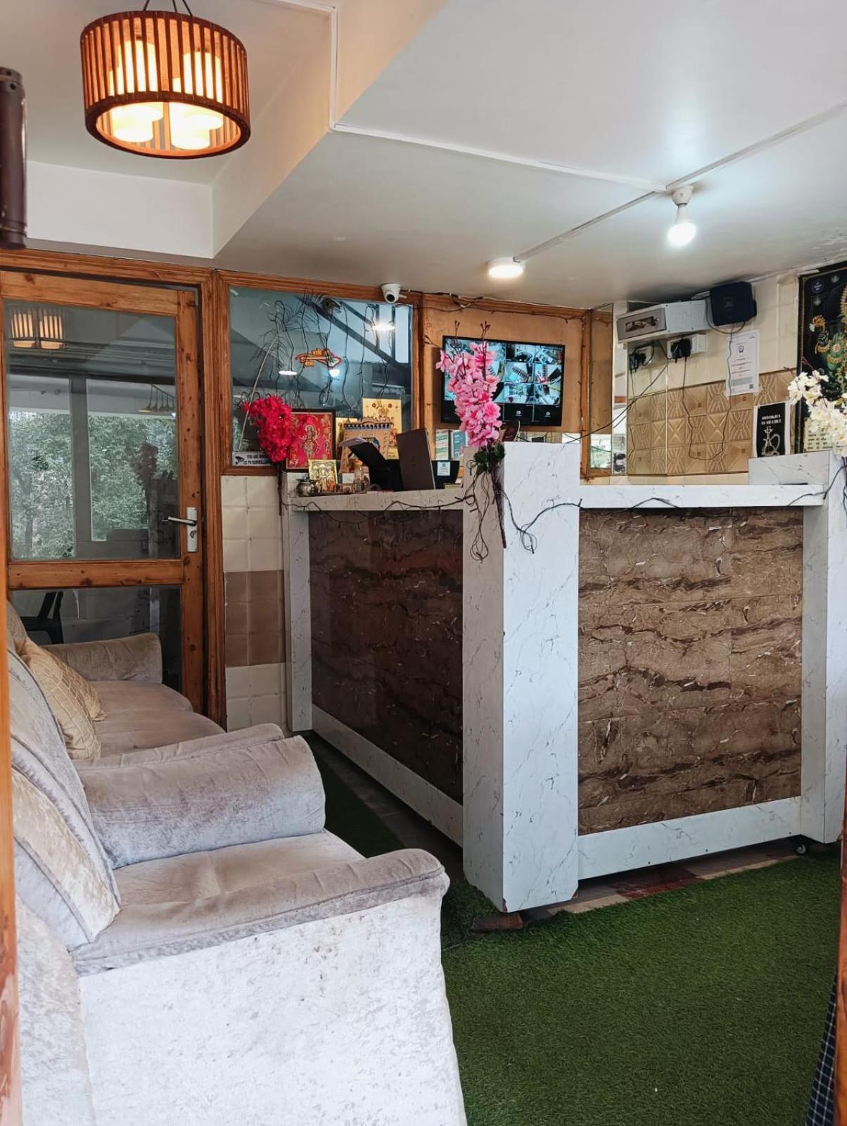 B&B Aston Shimla Hill'S Εξωτερικό φωτογραφία