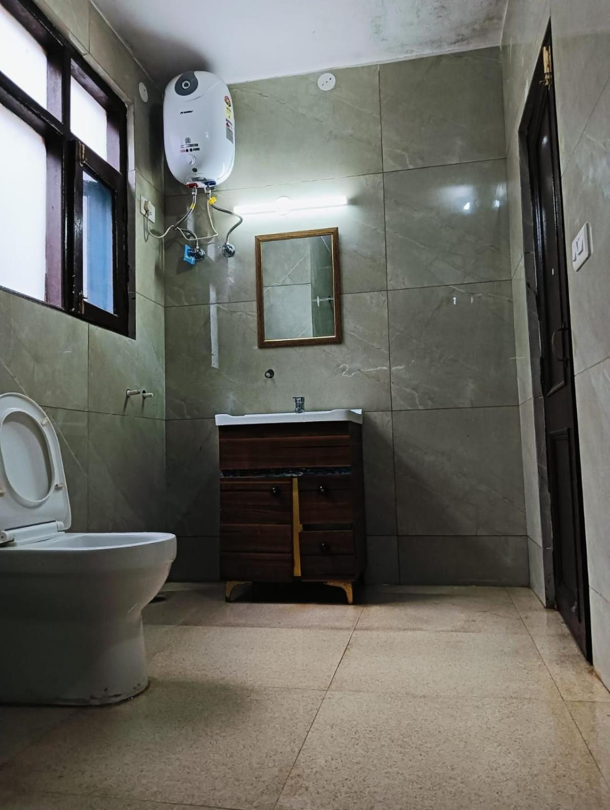 B&B Aston Shimla Hill'S Εξωτερικό φωτογραφία